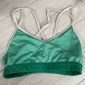 Light support sports bra